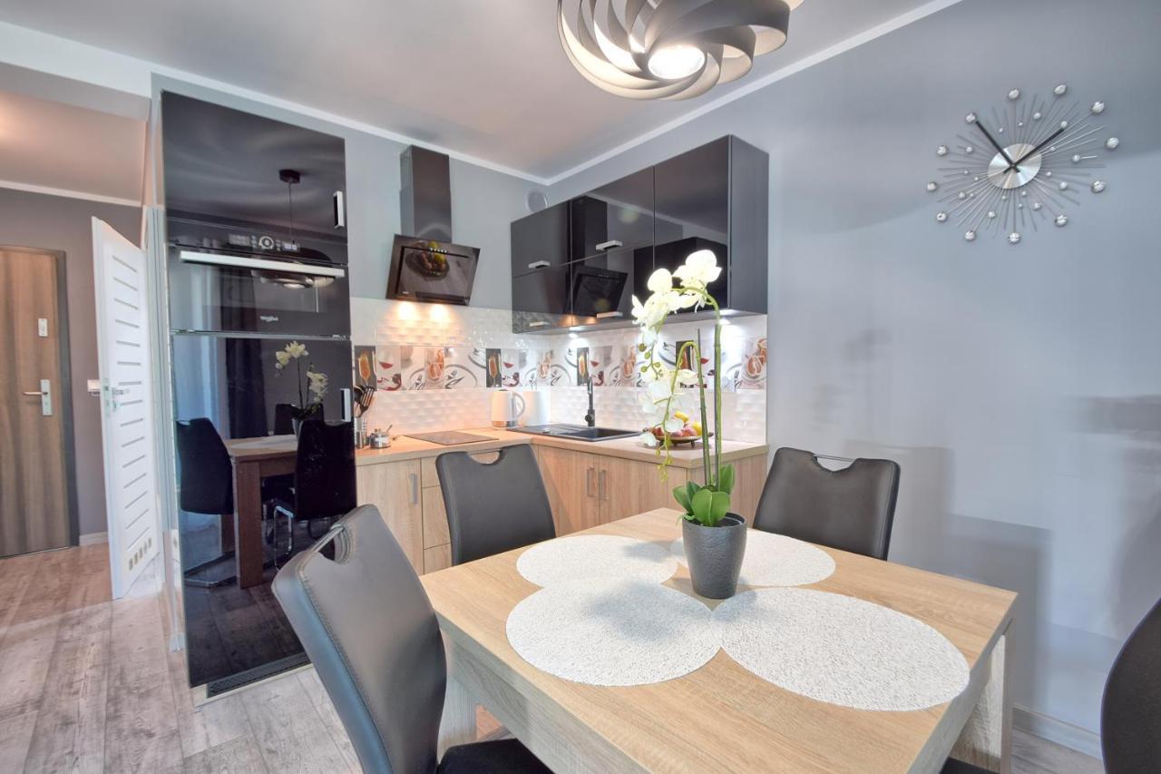 Sea-View Apartamenty Kolorowe Balkony Miedzyzdroje Bagian luar foto